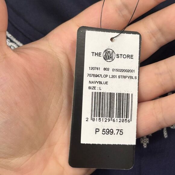 Coco Cabana Navy Embroidered Cropped Tank NWT size large - Picture 3 of 5